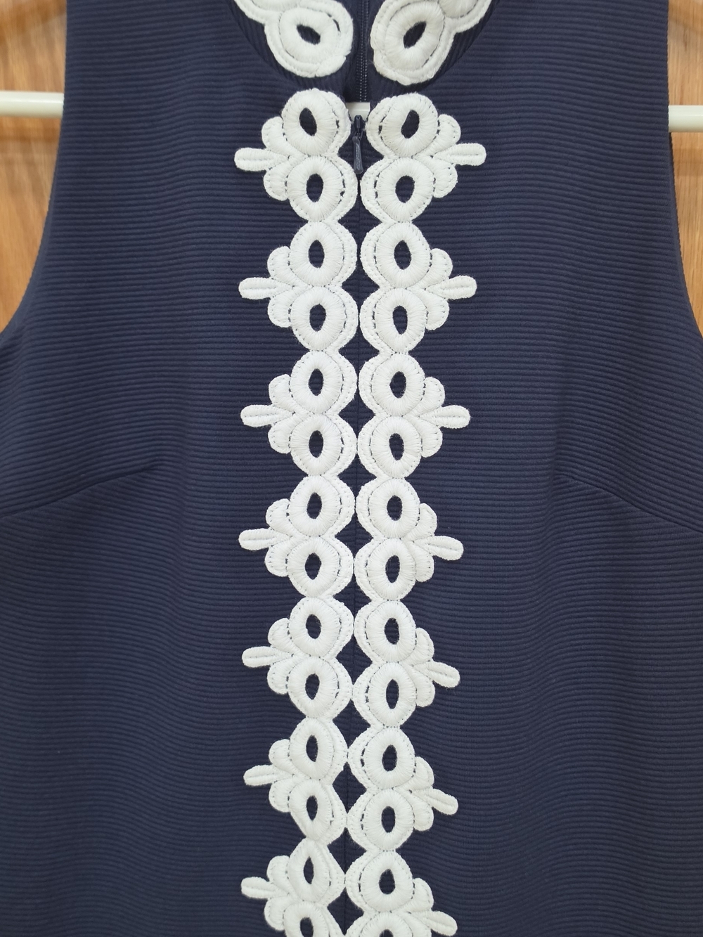 Lilly Pulitzer Callista Dress navy sleeveless dress w/gold lace details, XS, pre - Picture 4 of 16